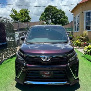 2017 Toyota Voxy Hybrid (Preowned)